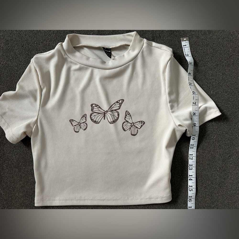 Butterfly crew neck crop top